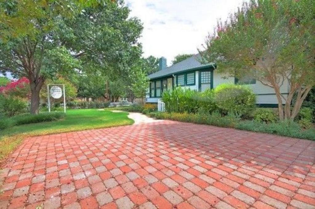 Granbury Gardens Bed&Breakfast Exterior foto